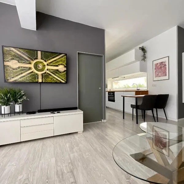 Santa Cruz Luxury Low-Cost Apartment with Terrace & Views，位于圣克鲁斯-德特内里费的酒店