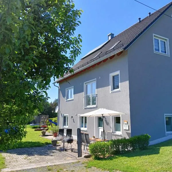 Ferienwohnung Pinzenhof - Kemnath,位于Kemnath的酒店