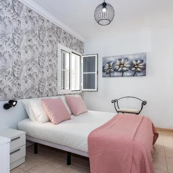 Casa Fayna Solarium con jacuzzi y barbacoa，位于阿雷西费的酒店