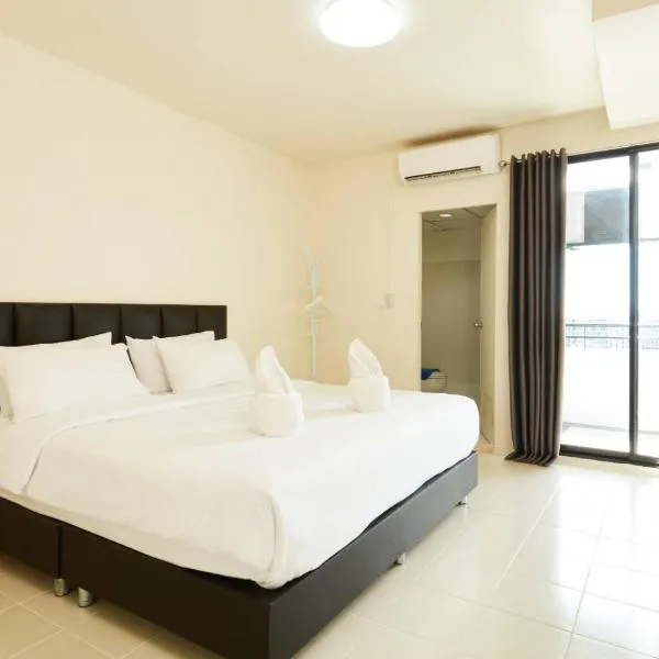 Bansuay Phranangklao Apartment&Hotel，位于Ban Khlong Sam Wa (3)的酒店