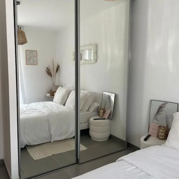 Appartement T2 avec jardin,位于卢恰纳的酒店