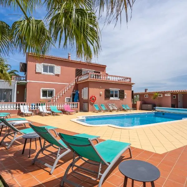 Villa Paradis - Quartos，位于佩拉的酒店