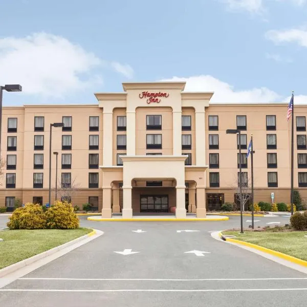 Hampton Inn Warrenton, Va，位于沃伦顿的酒店