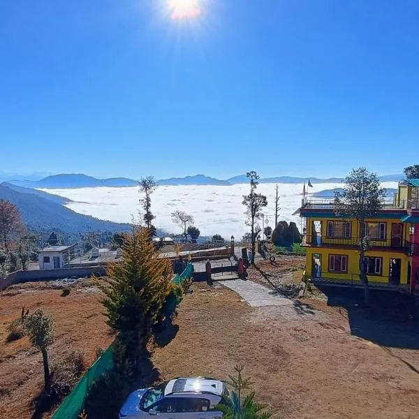 Apna Ghar Hotel And Resort，位于Chaukori的酒店