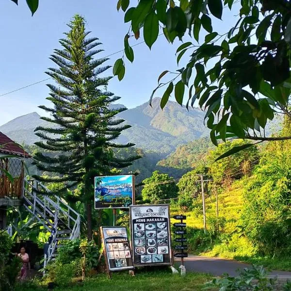 蓝山小屋，位于Bangsalbarat的酒店