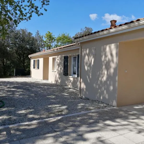 Maison proche de Royan à Meschers sur Gironde 2 chambres，位于吉伦特河畔梅谢尔的酒店
