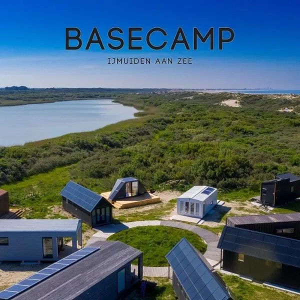 Basecamp Tiny House Eco Resort，位于艾默伊登的酒店