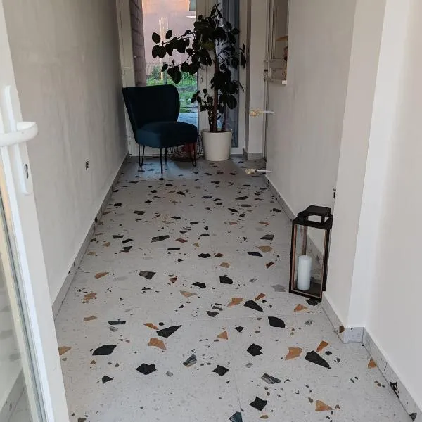 Apartmani Vinea Zara，位于Brčevec的酒店