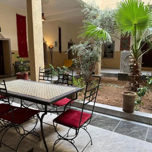 Riad Dar Tazoulte，位于Rebat的酒店