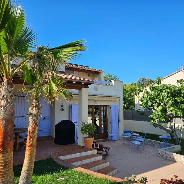 Au pied du Massif des Costes，位于Pélissanne的酒店