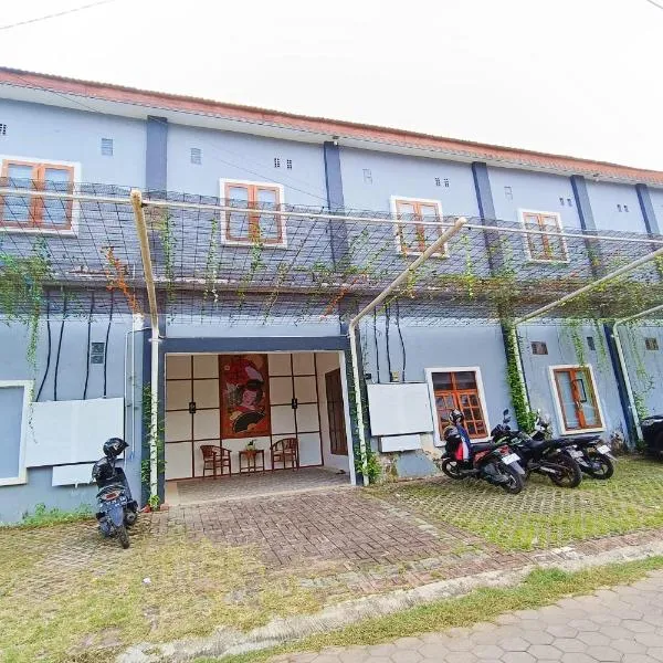 OYO 93837 Ipeda Family Residence，位于Penginuman的酒店