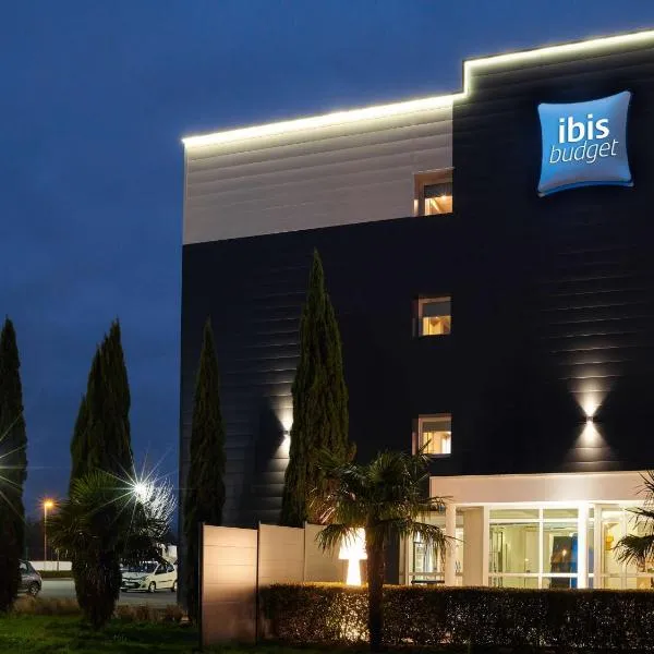 Ibis Budget Ancenis，位于Le Fossé-Neuf的酒店