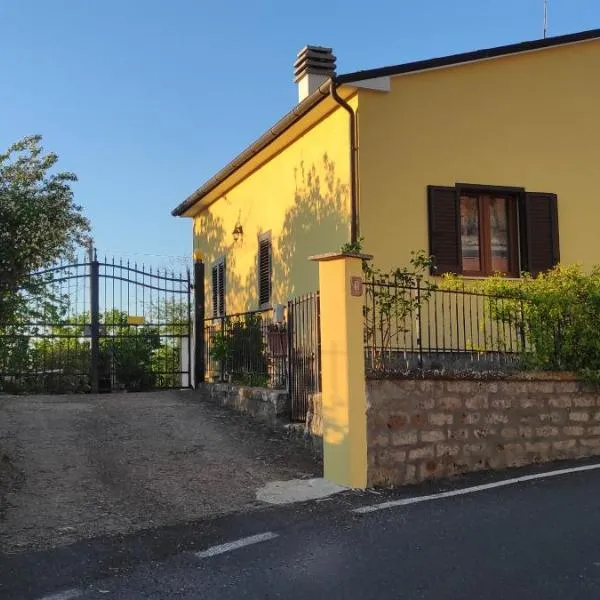 La casa sul poggio，位于Lubriano的酒店