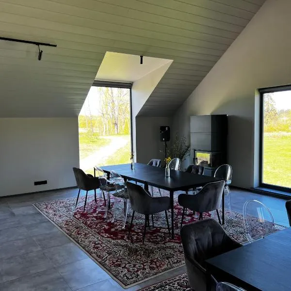 Aru Mõis，位于Patika的酒店