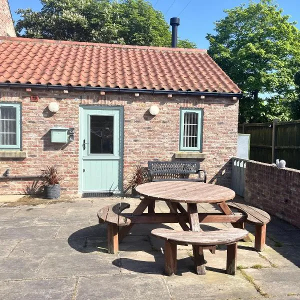 Cosy Village location - One Bedroom Barn，位于Barmston的酒店