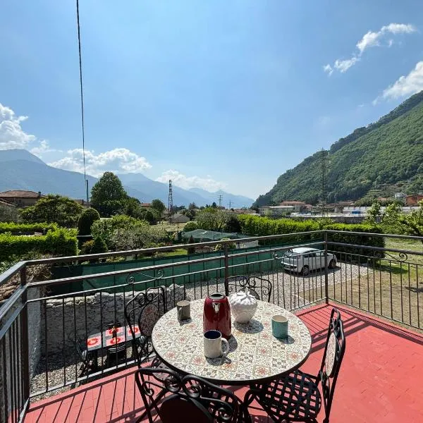 Appartamento Rigoletto, garden, air comnditioning - Larihome A69，位于东戈的酒店