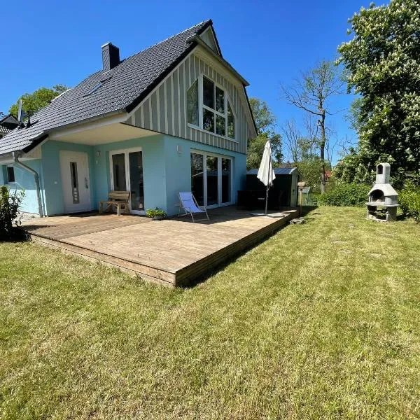 Ferienhaus mit Wasserblick am Nationalpark, Klausdorf, ca 250m bis zur Badestelle，位于克劳斯多夫的酒店