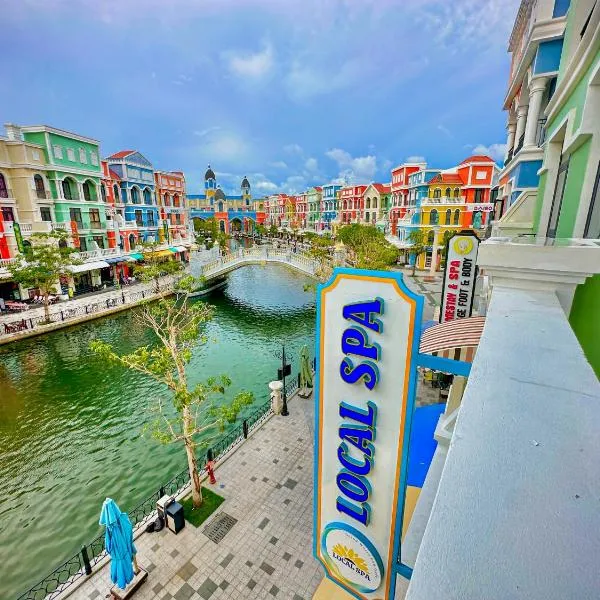 Local Spa Mini Hotel Grand World River View，位于Ganh Dau的酒店
