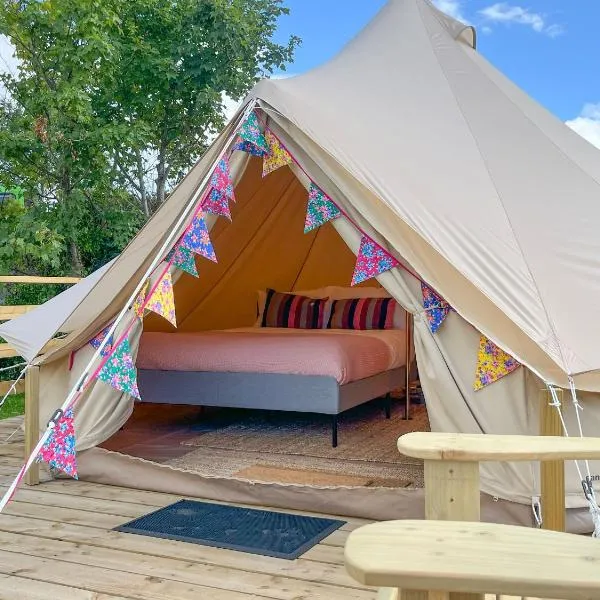 Greystones Glamping - Tent 1，位于肯尼迪山新镇的酒店