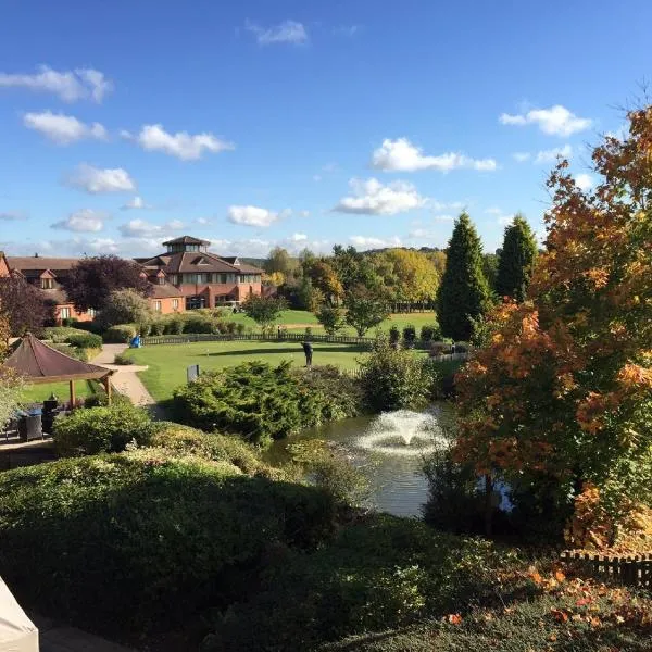 经典英国修道院高尔夫酒店&SPA，位于Lickey End的酒店