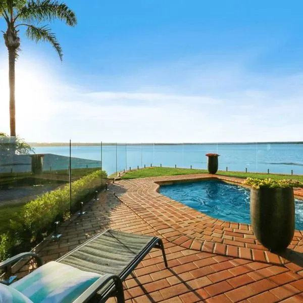 Serene 5 BDRM Villa with Pool，位于图克雷的酒店