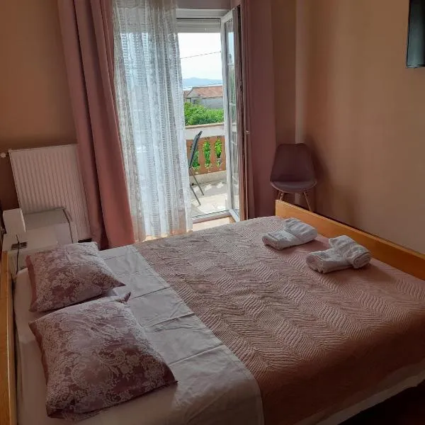 Rooms Margarita，位于扎达尔的酒店