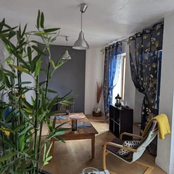 Le Petit Perchoir à Aubusson，位于奥比松的酒店