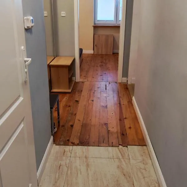 Apartament Nowogard Centrum - Self Check in - Wejście na KOD，位于诺沃加德的酒店