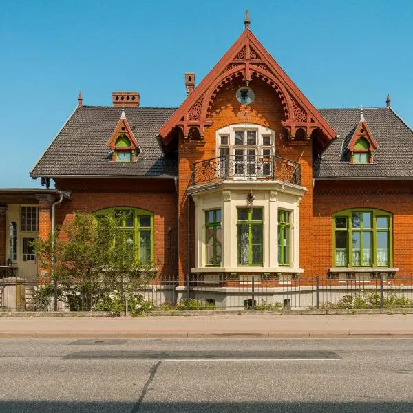 B&B Mühlenvilla am Bützower Hafen，位于Bützow的酒店