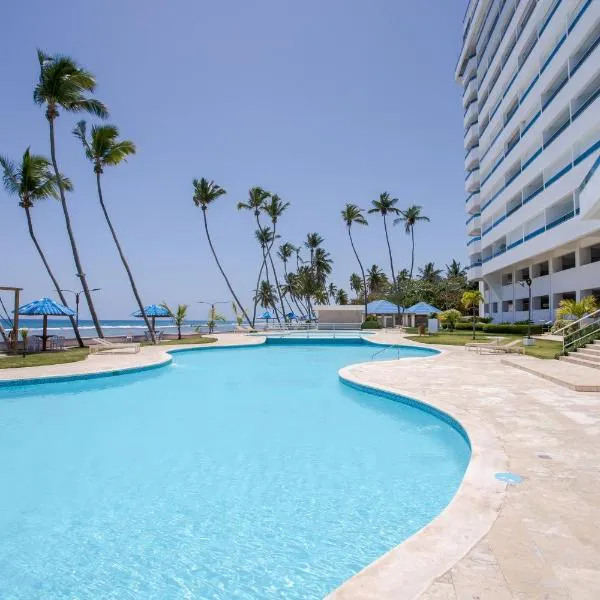 Xeliter Las Olas Juan Dolio，位于瓜亚卡内斯的酒店