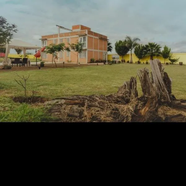 Hotel Senda del Ángel，位于Zorita的酒店