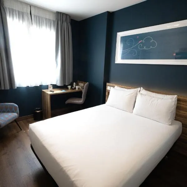 Travelodge Madrid Metropolitano，位于马德里的酒店