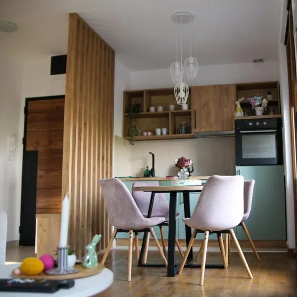 Zlatibor.Lux.Stefanović，位于兹拉蒂博尔的酒店