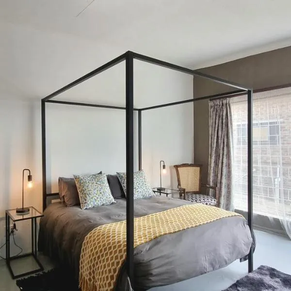 Rand Self-catering Accommodation，位于Carolina的酒店