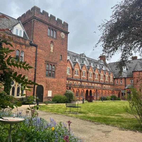 Victorian convent，位于伯纳姆的酒店