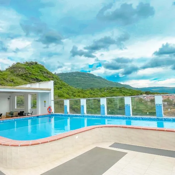 Apartahotel San Gil Plaza，位于圣希尔的酒店