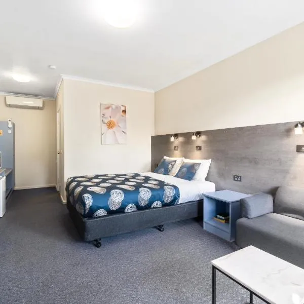 Colac Central Motel，位于Alvie的酒店