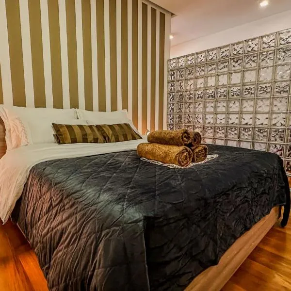 Luxury Loft Porta Nuova - Garage in Centro，位于都灵的酒店