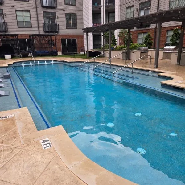 2bdrm/2 King beds/1Air mattress，位于达拉斯的酒店