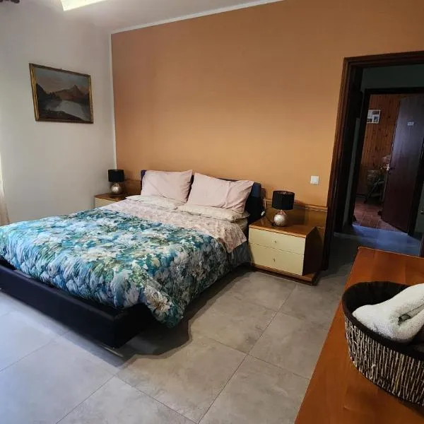 Casa Paola - Appartamento 2 stanze a Recoaro Terme，位于雷科阿罗泰尔梅的酒店
