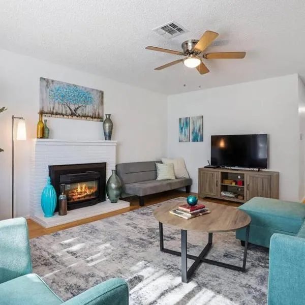 Trinity Escape Entire home near Lodi Lake，位于洛迪的酒店