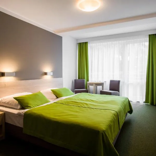 Hotel *** NAT Krynica Morska，位于库瑞尼卡慕斯卡的酒店