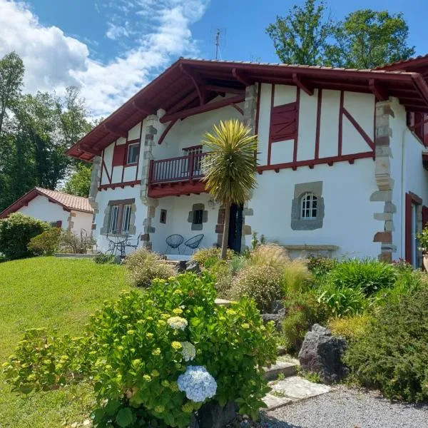 VILLA XARAN ERDIAN Chambres d'hôtes，位于埃斯珀莱特的酒店