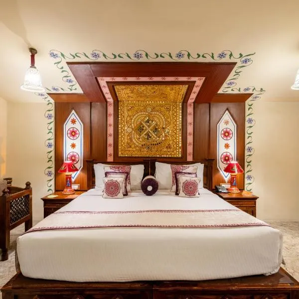 Chokhi Dhani The Ethnic 5-Star Deluxe Resort，位于斋浦尔的酒店