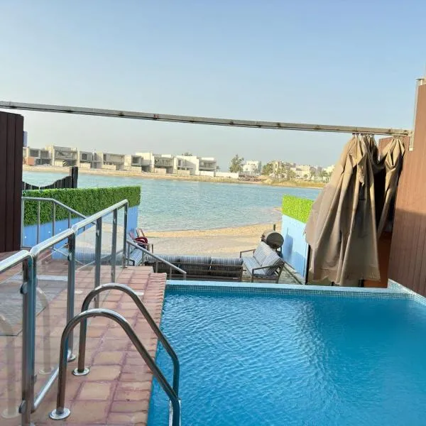 سافانا امواج Amwaj savana，位于半月湾的酒店