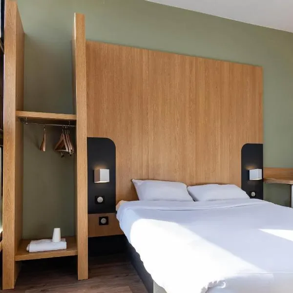 B&B HOTEL Grenoble Centre Verlaine，位于格勒诺布尔的酒店