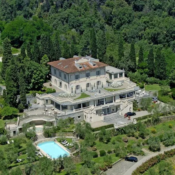 Villa la Borghetta Spa Resort，位于因奇萨伊恩瓦尔达尔诺的酒店