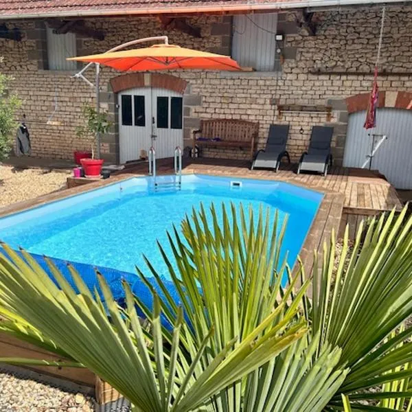 Gîte : La Petite Grange，位于Valojoulx的酒店