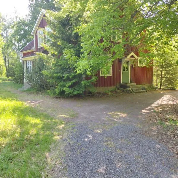 Gamla Lärarbostaden，位于Lenhovda的酒店