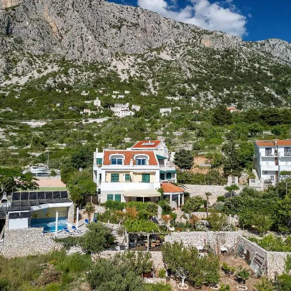 Grand View Apartments，位于德朗西斯的酒店